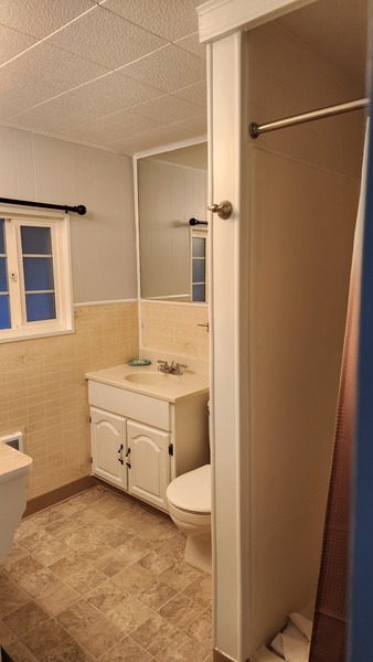 Room 9 Double Queen Photo 6