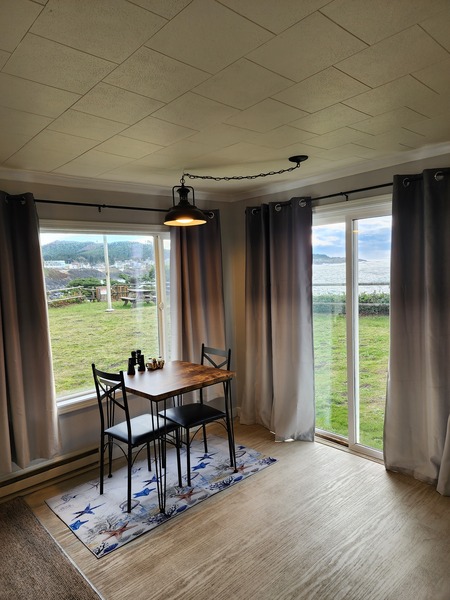 Room 5 Ground Floor Queen, Sliding Door Photo 5