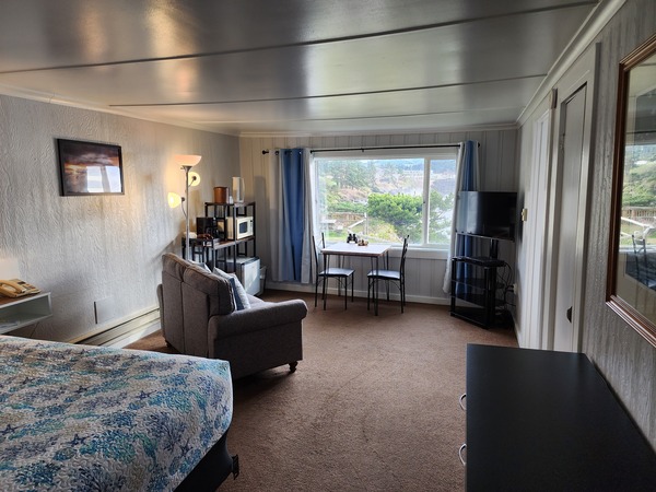 Room 6 Queen Photo 1