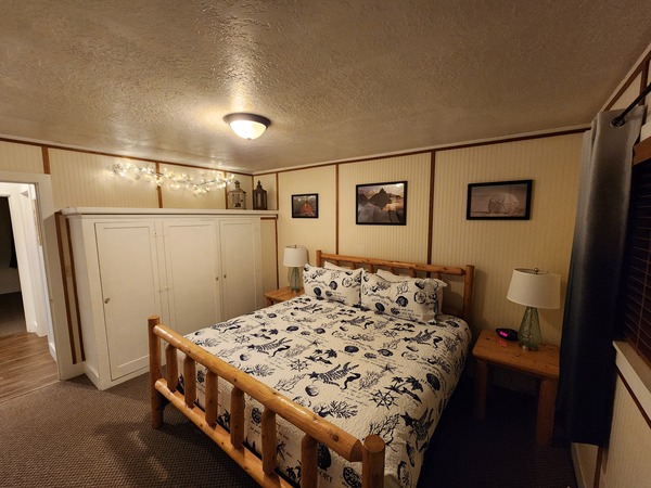 Room 1 Executive Suite 2 bedroom (K & Q) Photo 2