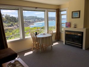 Room 4 Ground Floor Queen w/Fireplace Photo 5