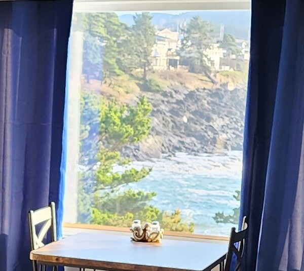 Room 7 Queen Photo 4